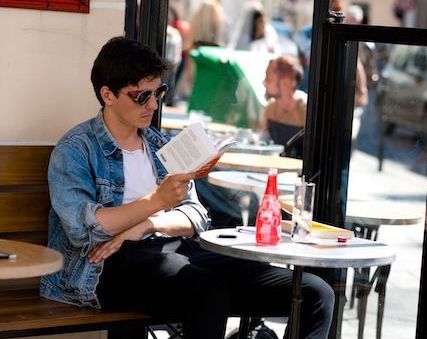 30歲後才明白「你自認的好人緣，直到人生卡關，才發現沒人願意幫忙…」這是怎回事？